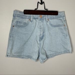 Forever 21 light wash high waisted jeans
